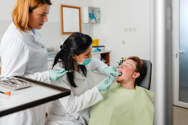 Best Broken or Cracked Tooth Emergency Dentist in Eldorado, IL